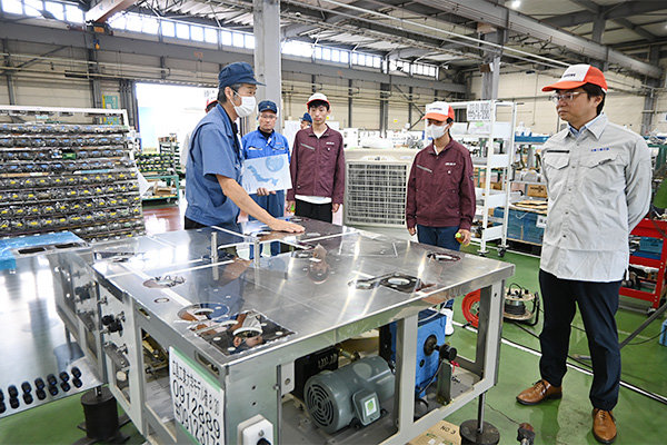 古川製作所は、食品などの包装機を設計・製造・販売を手掛ける
