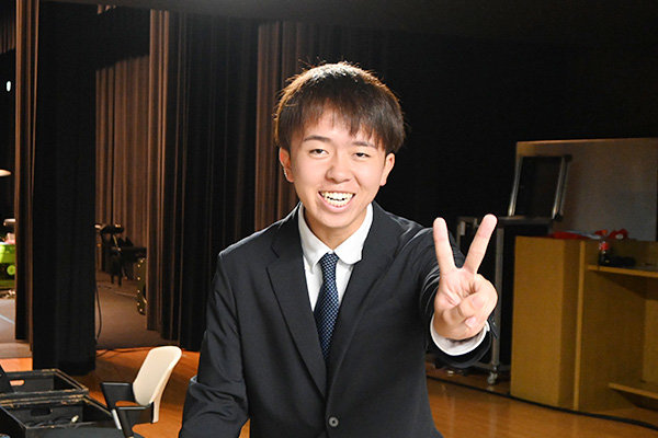 大学の4年間はあっという間。やりたいことは全部手を上げることにしていると須山さん