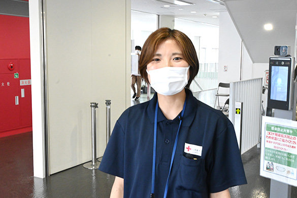 積極的に学生に献血参加を呼び掛けていた広島県赤十字血液センターの杉さん