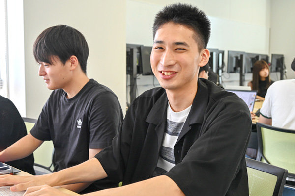 福岡工大の学生「専門が異なるメンバーとアイデアを出し合うことで、地域の役に立つアイデアが出せたと思います」
