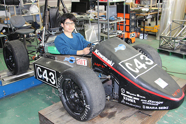 実際に実験で製作し使用した車両
