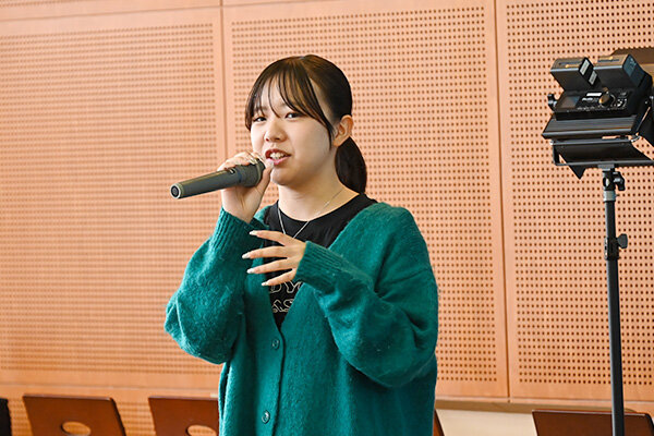ワークショップの説明をする胡さん