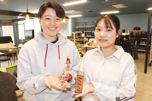 動物をモチーフにした「しおり」が完成！