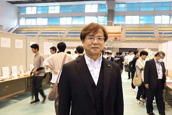 キャリアセンター長 宗澤教授