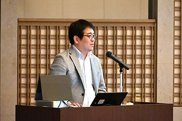 「技術進化が速いため、生成AIの活用は常に最新の情報を追うスピード感が重要」と話す大城氏