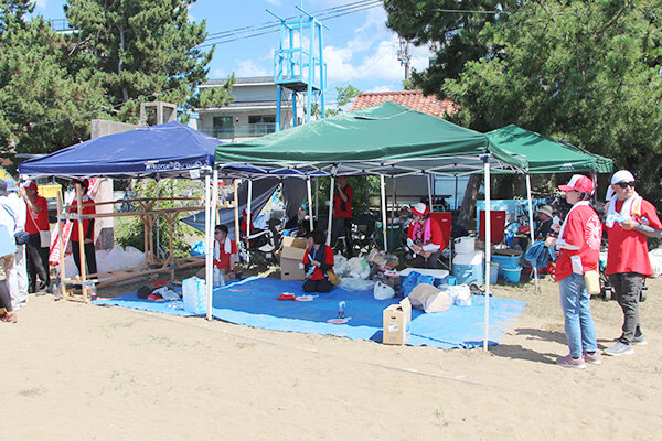 家族やOBもたくさん応援に駆けつけた