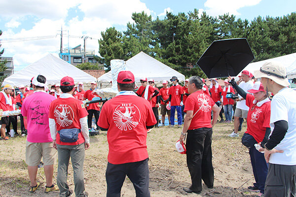 前日ミーティングを実施し最終調整に入る様子