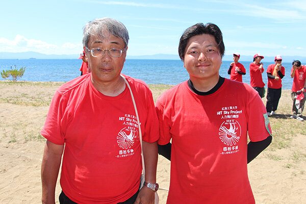 プロジェクトリーダーの戸花さん（写真右、徳島県立つるぎ高等学校出身／徳島県）は「来年度に向けて、さらに挑戦を続けたい」と意欲を語った