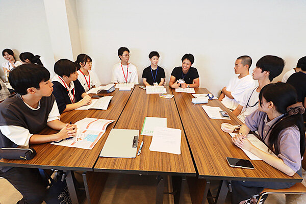 昨年に続き合宿形式で実施、2泊3日で寝食を共にしながら課題に取り組んだ