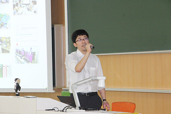 同社の説明には本学卒業生の河野さんも登壇いただいた