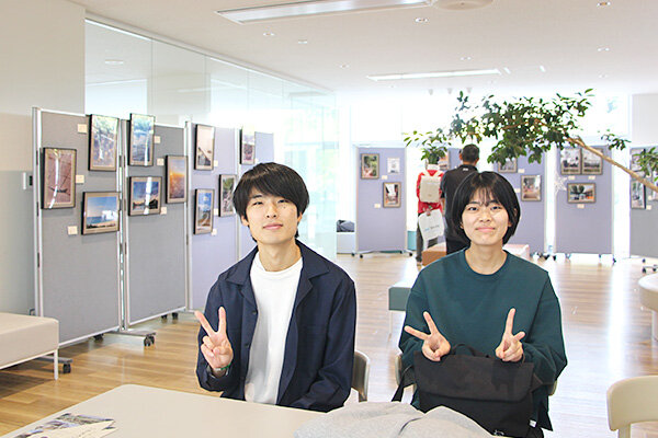 写真部は自分たちの作品を展示