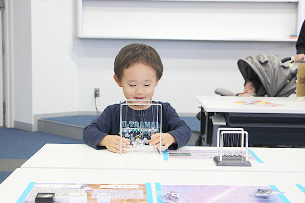 科学の面白さを紹介した科学部の展示