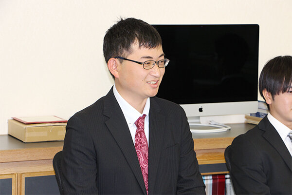在学中最後の大会に挑んだ感想を語る中村さん
