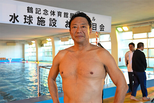 完成から2週間たち、選手たちの成長を実感していると話す柳川先生
