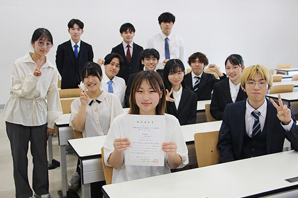 「高校生に生物やバイオ分野の魅力を伝えたい」と話す『HIT Bio Link』