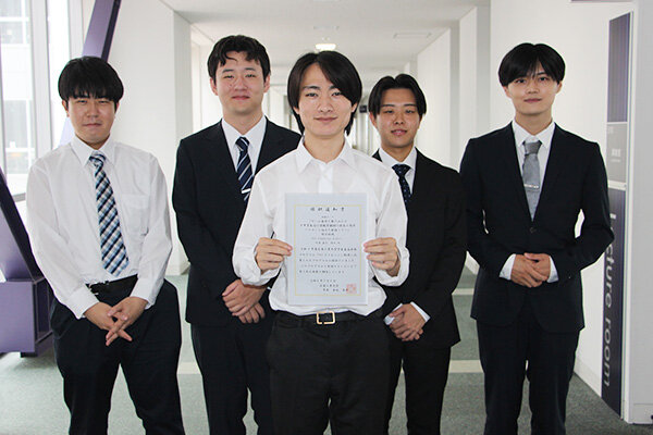 小学生向け教材の制作について意気込む『EDS』