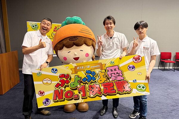 司会を務めた中島尚樹さん（左）と、深井さん（中央）、本村さん（右）