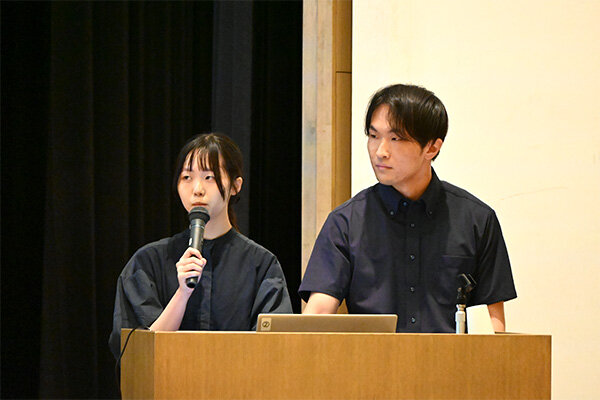 授業の合間にある15分休憩を「リセットの時間」と捉え、くつろげる空間を提案。大学院生ならではの細かな検討が評価された