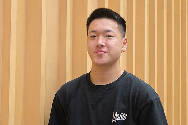 「大学で人生が決まるのではなく、入ってからも道が広がる、という言葉が印象に残りました。今が全てではないと感じ視野が広がりました」と話す小原さん