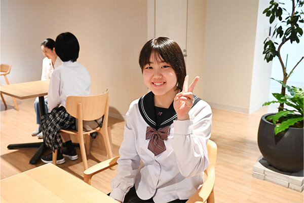 「先輩方が話しかけやすくて楽しかったです」と話す清水さん