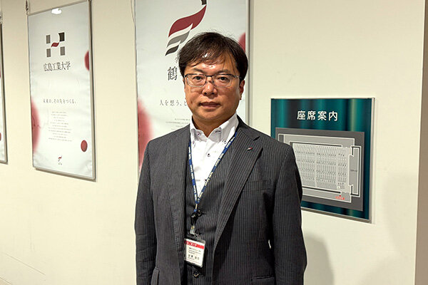 学生の進路実現に向けた思いを語る宗澤センター長