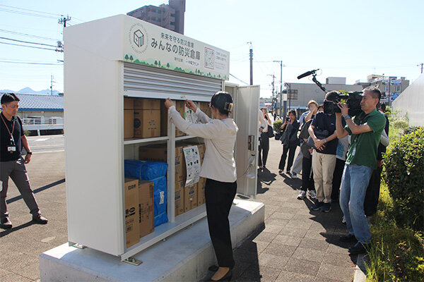 災害時には利用登録者が開錠し、備蓄品を利用できる「みんなの防災倉庫」