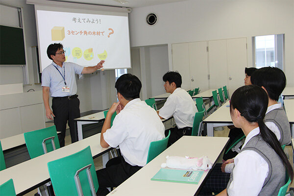 木造建築と環境共生について学んだ環境学部建築デザイン学科